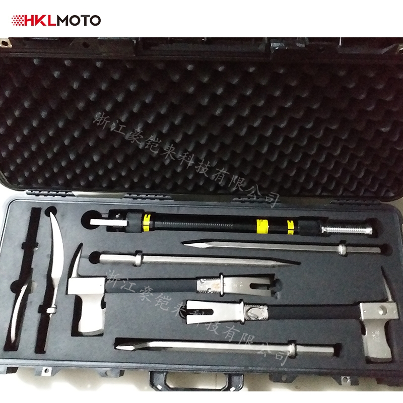 豪鎧來 破拆工具組 HKL-PCGJ001 適用于撬、扭物體。以合金鋼鑄造的鉗，經(jīng)熱處理后更具力量,既美觀又易于保養(yǎng)